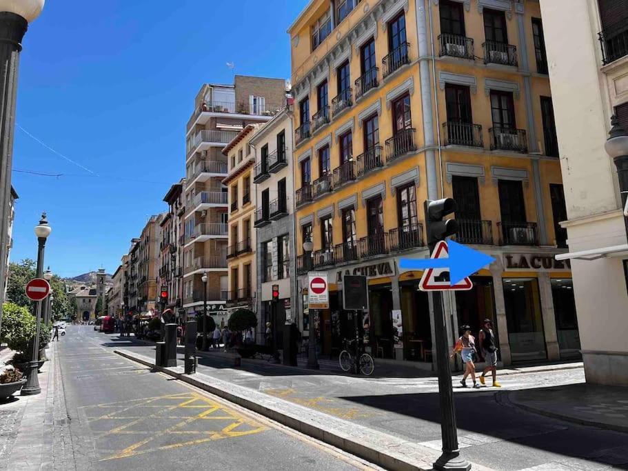 Apartamento Muy Centrico En Granada Eksteriør billede