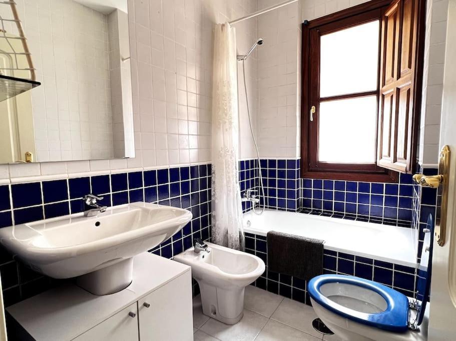Apartamento Muy Centrico En Granada Eksteriør billede